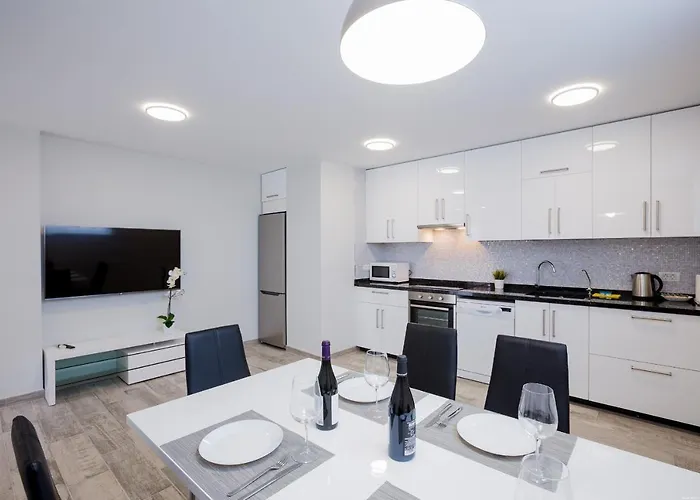 Mar De Lux A32 * פאלם-מאר